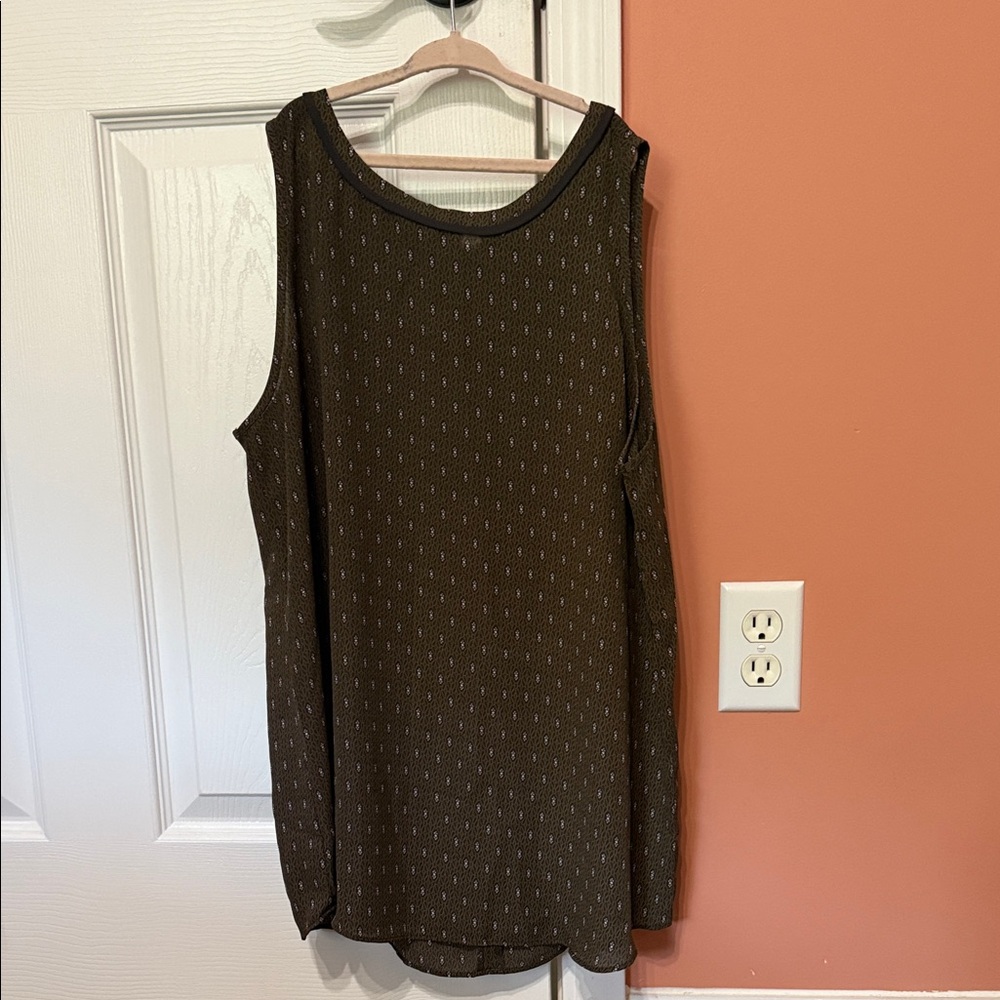 Women's Sleeveless Too